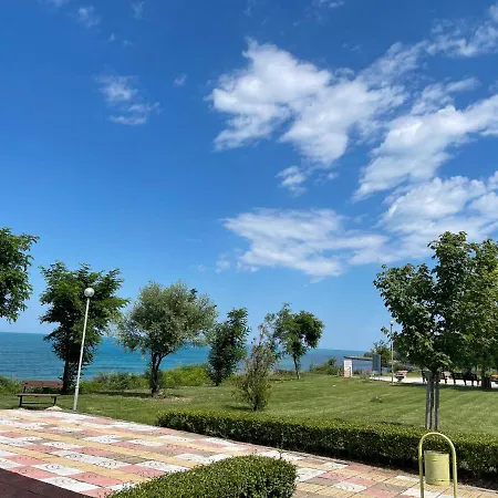 Albatros Primorsko Apartment *